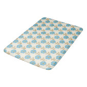 Mädchenhafte blaue Blumen Creme Badematte (Schrägansicht)