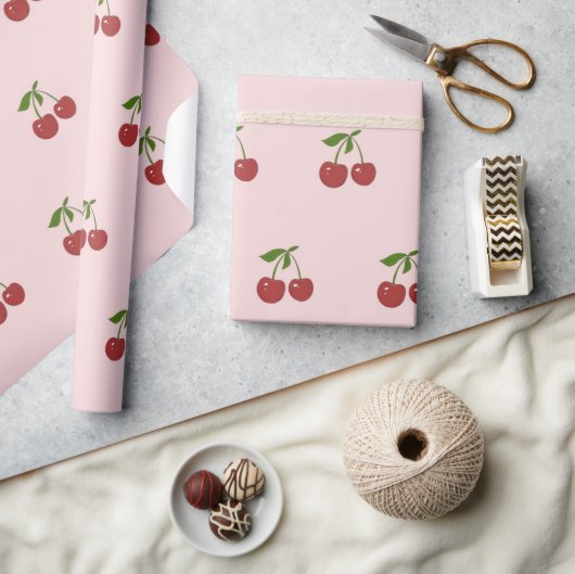 Mädchenhaftes Fruchtmuster Pastellrosa & Rote Kirs Geschenkpapier (Kunsthandwerk)