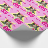Mädchenname 85. Geburtstag Foto rosa gelbe Verpack Geschenkpapier (Ecke)