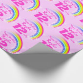 Mädchenname Regenbogen Geburtstag gemusterte Verpa Geschenkpapier (Ecke)