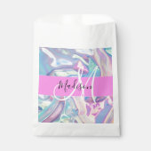 Mädchenrosa Holografisch Iridescent Monogram Name Geschenktütchen (Vorderseite)