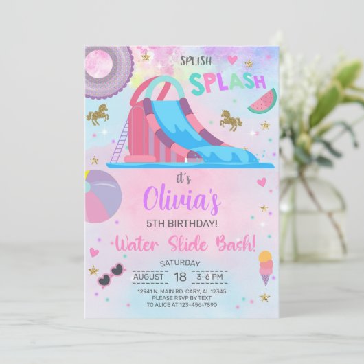 Mädchenwasserrutsche Sommergeburtseinladung Einladung (Stehend Vorderseite)