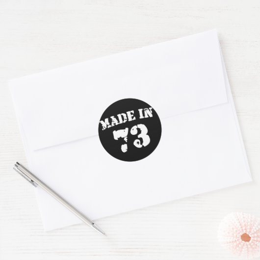 Made in 1973 runder aufkleber (Umschlag)