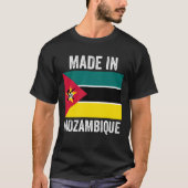 Made in mosambique // World Country National Flag T-Shirt (Vorderseite)