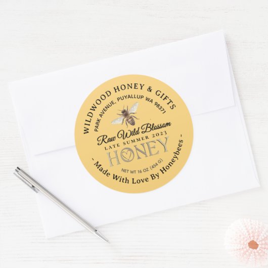 Made with Liebe by Bies Spate Summer 2024 Honey Runder Aufkleber (Umschlag)