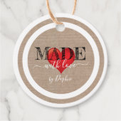 Made with Liebe Script Red Heart on Linen Texture Geschenkanhänger (Vorderseite)