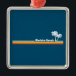 Madeira Beach Florida Ornament Aus Metall<br><div class="desc">Madeira Beach ist eine Stadt im Landkreis Pinellas,  Florida,  Vereinigte Staaten,  im Westen am Golf von Mexiko und im Osten am Sankt Petersburg</div>
