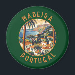 Madeira Portugal Retro Distressed Circle Magnet<br><div class="desc">Madeira Retrovektor-Reisedesign. Madeira,  eine autonome Region Portugals,  ist ein Archipel mit vier Inseln vor der Nordwestküste Afrikas. Es ist bekannt für seinen berühmten Wein und das warme,  subtropische Klima.</div>