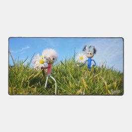 Madeliefjes plukkende fubby's.     schreibtischunterlage