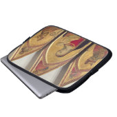 Madonna und Kind mit SS. Nicholas und Proculus, Laptopschutzhülle (Vorne Knopf)