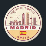 Madrid Spanien Skyline Emblem Magnet<br><div class="desc">Das minimalistische,  farbenfrohe Kunstdesign von Madrid mit Sehenswürdigkeiten und Sehenswürdigkeiten der Stadt in Spanien.</div>