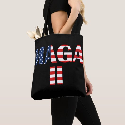 MAGA 2, amerikanische Flagge Tasche (Von Nahem)