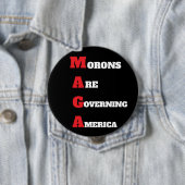 MAGA-Button Button (Beispiel)