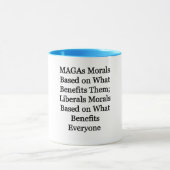MAGA-Moral gegen liberale Moral Tasse (Zentrum)