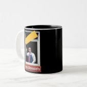 MAGADonald's Trump 2024 Zweifarbige Tasse (Vorderseite Links)