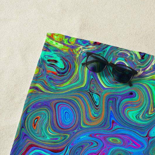 Magenta, Blue und Sea Foam Green Retro Swirl Strandtuch (Beispiel)
