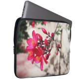 Magenta-Blume Laptopschutzhülle (Vorne Rechts)