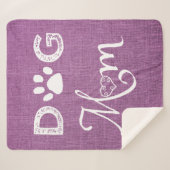 Magenta Burlap Dog Mama Sherpa Blanket Sherpadecke (Vorderseite (Horizontal))