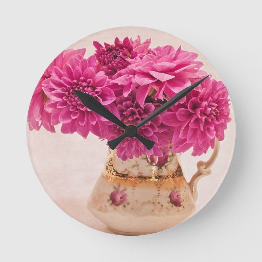 Magenta Dahlias Wall Clock Runde Wanduhr (Vorderseite)
