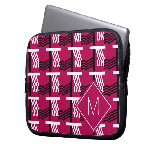 Magenta Ethnic Geometric Monogram Laptopschutzhülle (Vorderseite Links)