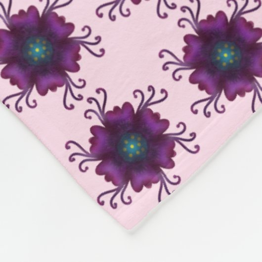 Magenta Florale Blüte | Moderne Botanische Blume Fleecedecke (Ecke)