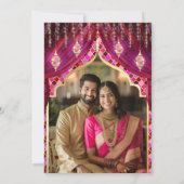 Magenta Gold Floral Indian Hindu Foto Wedding Einladung (Rückseite)