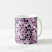 Magenta Lila rosa gestanztes Glasmuster Kaffeetasse (VorderseiteRechts)
