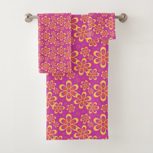 Magenta Lila Yellow Groovy Blume Pattern Badhandtuch Set (Insitu)