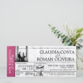 Magenta Paris Wedding Boarding Pass Einladung (Stehend Vorderseite)