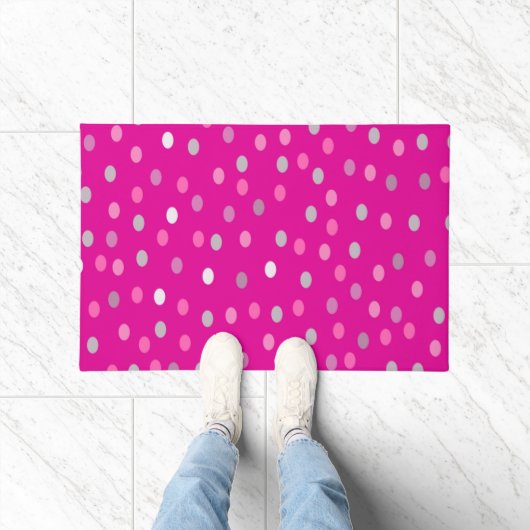 Magenta Polka Dots Fußmatte (Indoor)