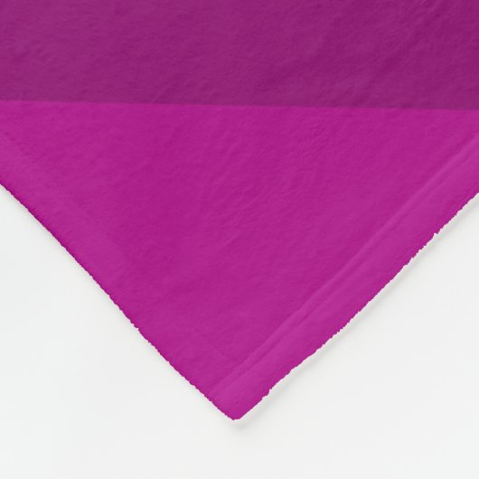 Magenta Pyramids Fleecedecke (Ecke)