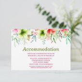 Magenta Red Amaryllis Hochzeitsunterkunft Begleitkarte (Stehend Vorderseite)