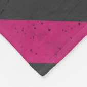Magenta rosa Ober dunkelgrau Zickzack Muster Fleecedecke (Ecke)