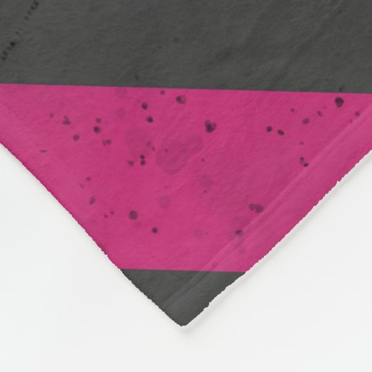 Magenta rosa Ober dunkelgrau Zickzack Muster Fleecedecke (Ecke)