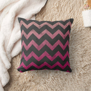 Magenta rosa roter Ombre dunkelgraues Chevron-Must Kissen