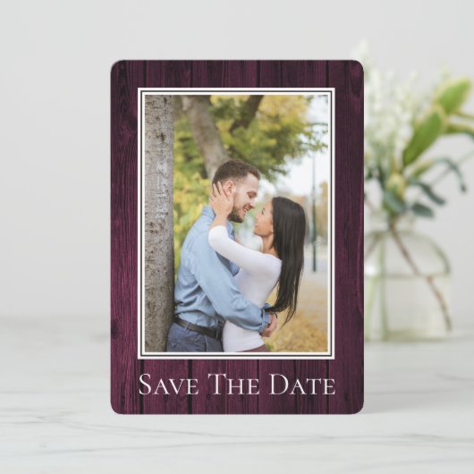 Magenta Simple Rustic Foto Save the Date (Stehend Vorderseite)
