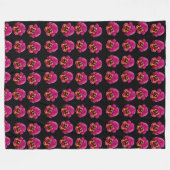 Magenta-Stiefmütterchen auf Schwarz, Fleecedecke (Vorderseite (Horizontal))