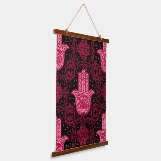 Magenta und Black Hamsa Hand gutes Glück Wandteppich Mit Holzrahmen (Gewinkelt)