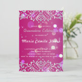 Magenta und Silver Elegant schimmery Quinceañera Einladung (Stehend Vorderseite)
