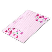 Magenta Wasserfarbene Blume Liniert Personalisiert Notizblock (angewinkelt)