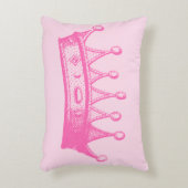 Magentarote Prinzessin Crown auf rosa Hintergrund Zierkissen (Vorderseite(Vertikal))