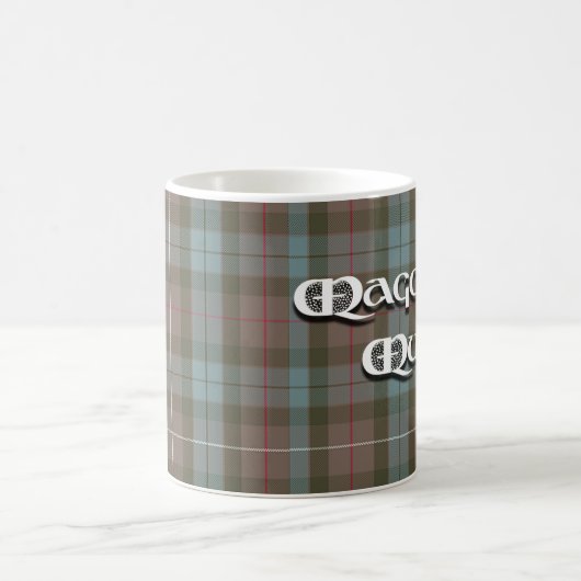 Maggies Tasse im Tartan (Mittel)