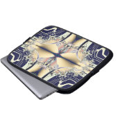 Magic Cross Laptopschutzhülle (Vorne Knopf)