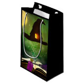 Magic Hat & Magical Zauberbuch Whimsical Fun Party Kleine Geschenktüte (Vorderseite Schrägansicht)