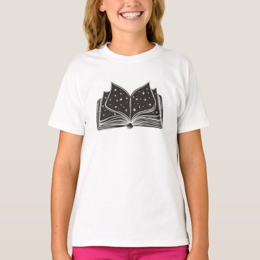 Magic Open Spellbook – Stars and Wizardry T-Shirt (Vorderseite)