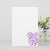 Magic Petals Purple Flowers Briefpapier (Stehend Vorderseite)