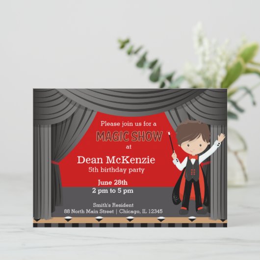 Magic Show Geburtstagsparty Einladung (Stehend Vorderseite)