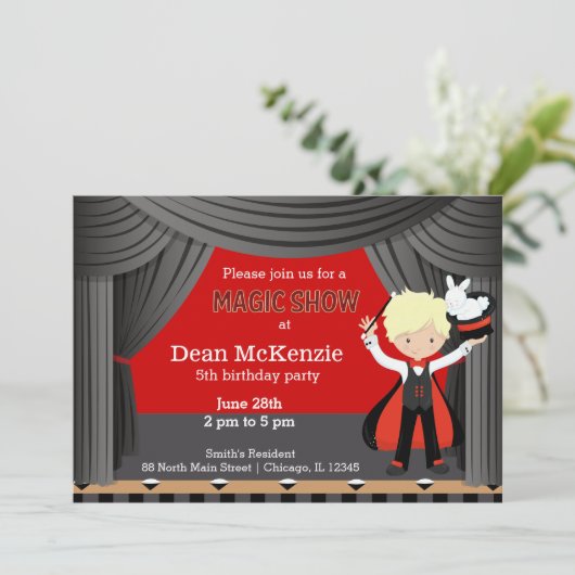 Magic Show Geburtstagsparty Einladung (Stehend Vorderseite)