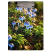 Magical Bioluminescent Fungi - Deep Forest Klemmbrett (Vorderseite)