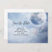 Magical Flying Swans Babydusche Save the Date Einladungspostkarte (Vorne/Hinten)